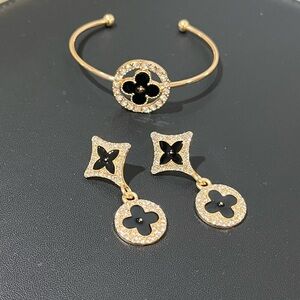 Black and Gold Fashion Earrings and Bangle